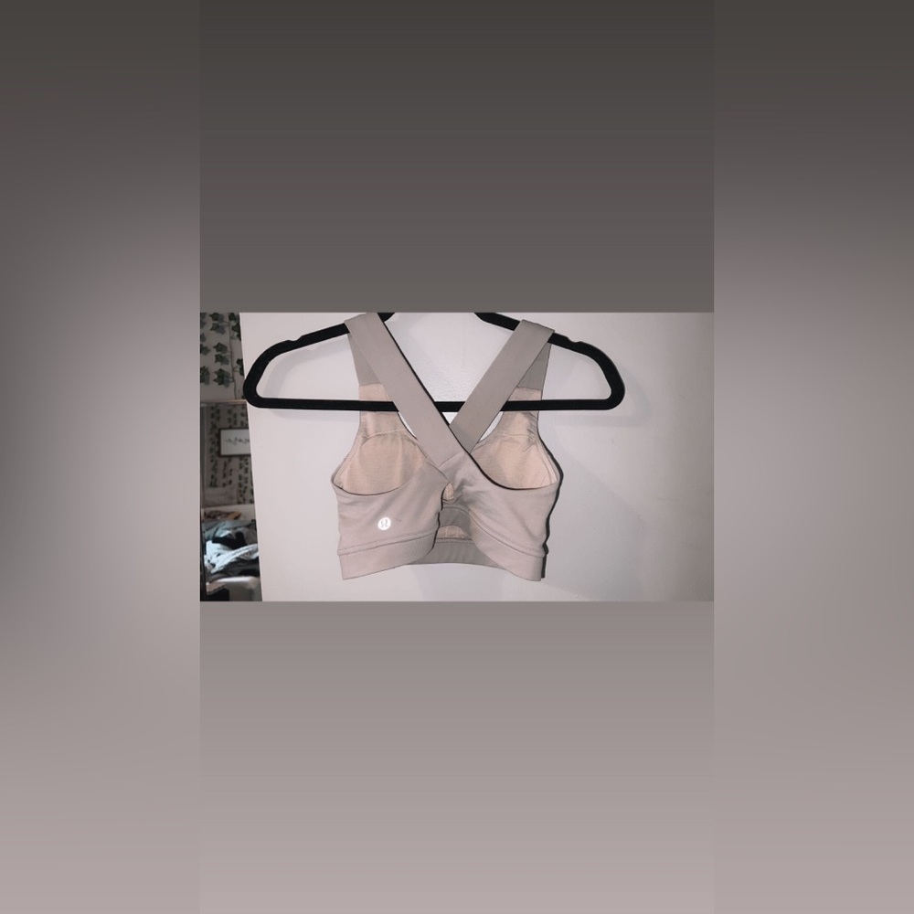 Lululemon bra - Picture 2 of 4